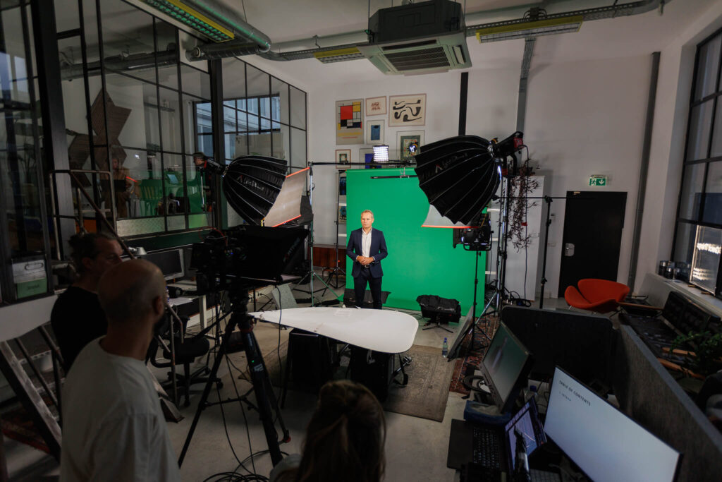 Presentatie-opname in studio met greenscreen voor online platform